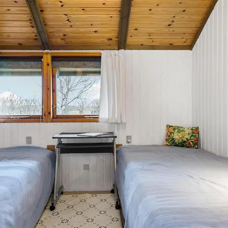 3 Bedroom Beautiful In Hundested
