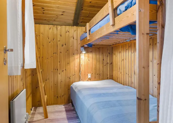 בית נופש 3 Bedroom Beautiful In *